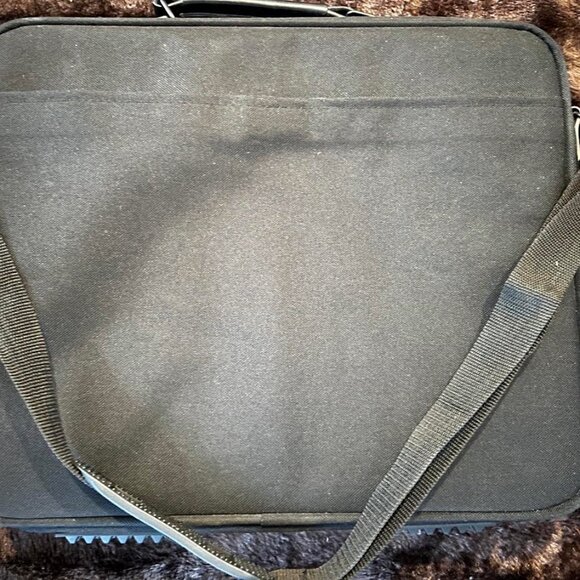 Targus Laptop Carrying Case - Picture 1 of 3
